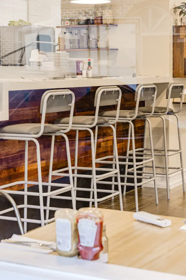 러스틱 우드 바 카운터, 피치스프링스 카페